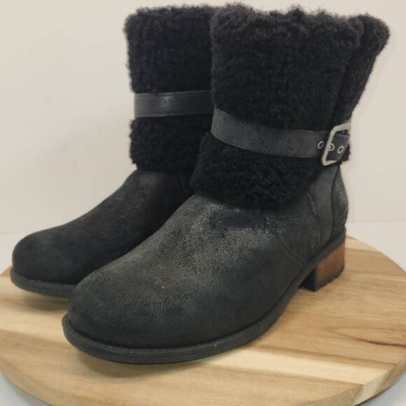 UGG Blayre II Women's boots Size 8 insulated Sherpa & Black sheepskin - Picture 6 of 12